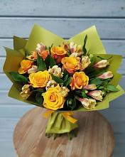 Букет цветов из:  Альстромерии и Розы #REPLACE_PRED# Волот