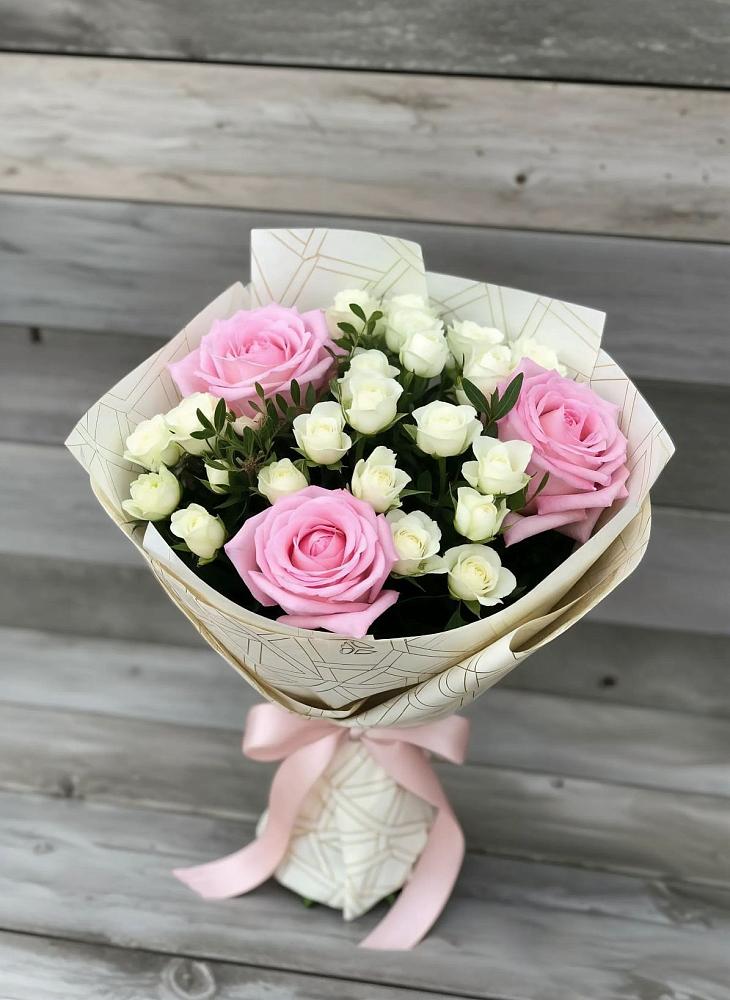 Букет цветов из: Розы в Волот