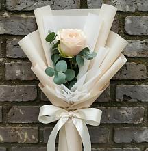 Букет цветов из:  Розы в Волот