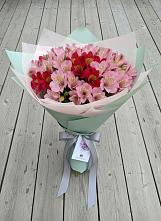 Букет цветов из:  Альстромерии #REPLACE_PRED# Волот