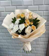 Букет цветов из:  Розы и Хризантемы в Волот