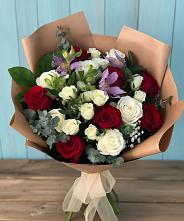 Букет цветов из:  Розы и Альстромерии в Волот