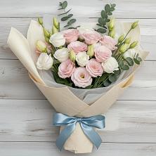 Букет цветов из:  Лизиантусы в Волот