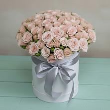 Цветочная композиция из Розы в шляпной коробке в Волот