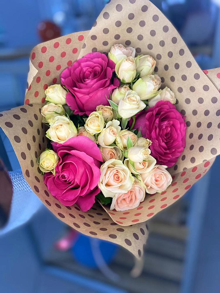 Букет цветов из: Розы в Волот