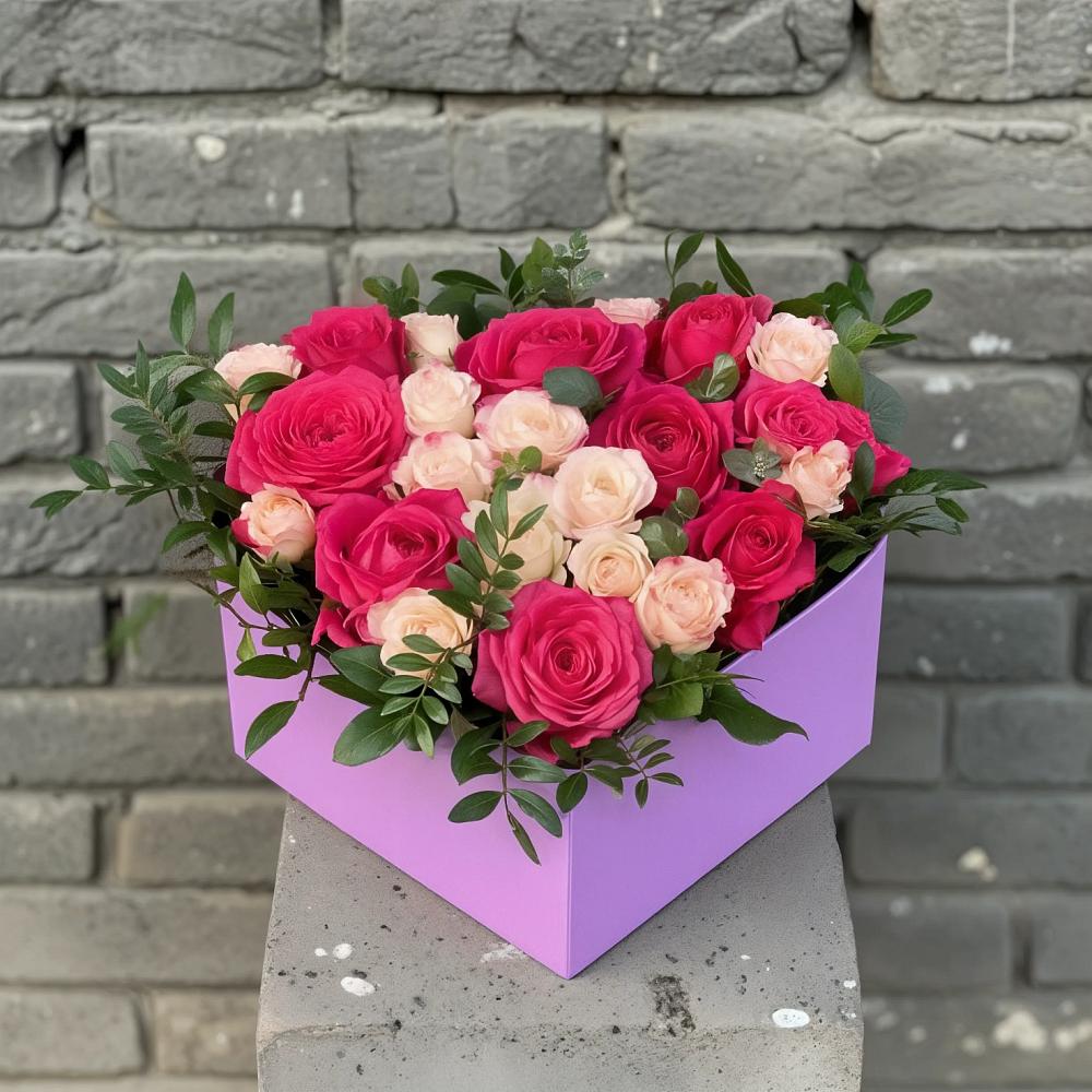 Цветочная композиция из Розы в коробке в Волот