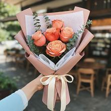 Букет цветов из:  Розы в Волот
