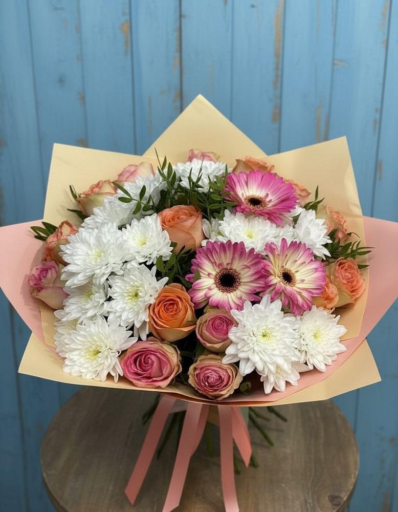 Букет цветов из: Розы, Герберы и Хризантемы в Волот