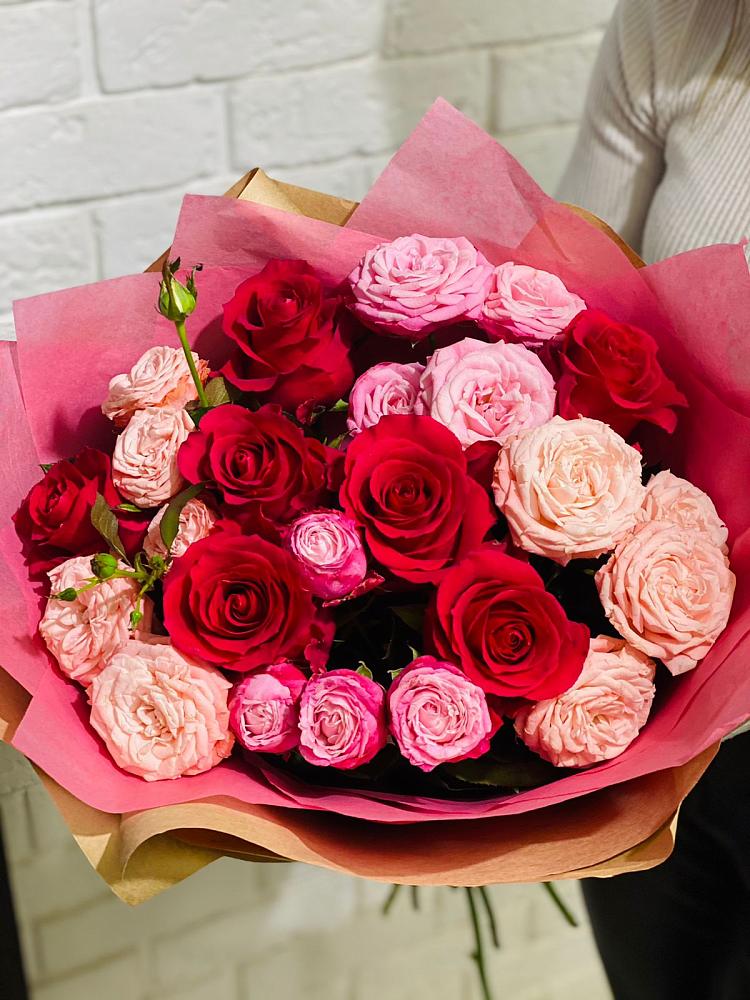 Букет цветов из: Розы в Волот