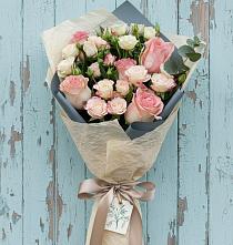 Букет цветов из:  Розы #REPLACE_PRED# Волот