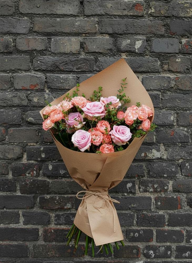 Букет цветов из: Розы в Волот