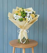 Букет цветов из:  Хризантемы и Розы в Волот