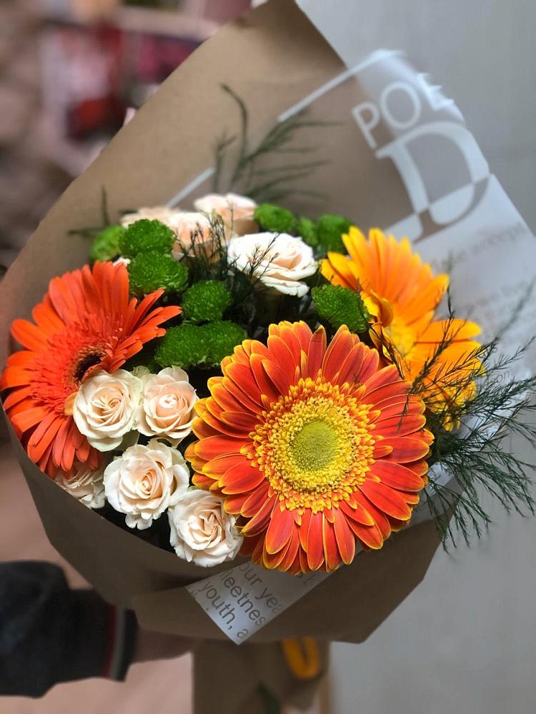 Букет цветов из: Герберы, Хризантемы и Розы в Волот