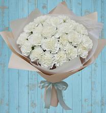 Букет цветов из:  Гвоздики в Волот