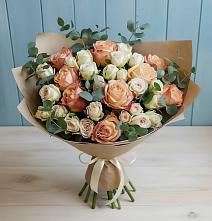 Букет цветов из:  Альстромерии и Розы в Волот