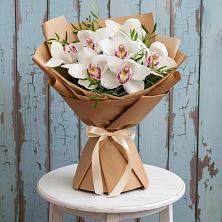 Букет цветов из:  Орхидеи и Розы в Волот